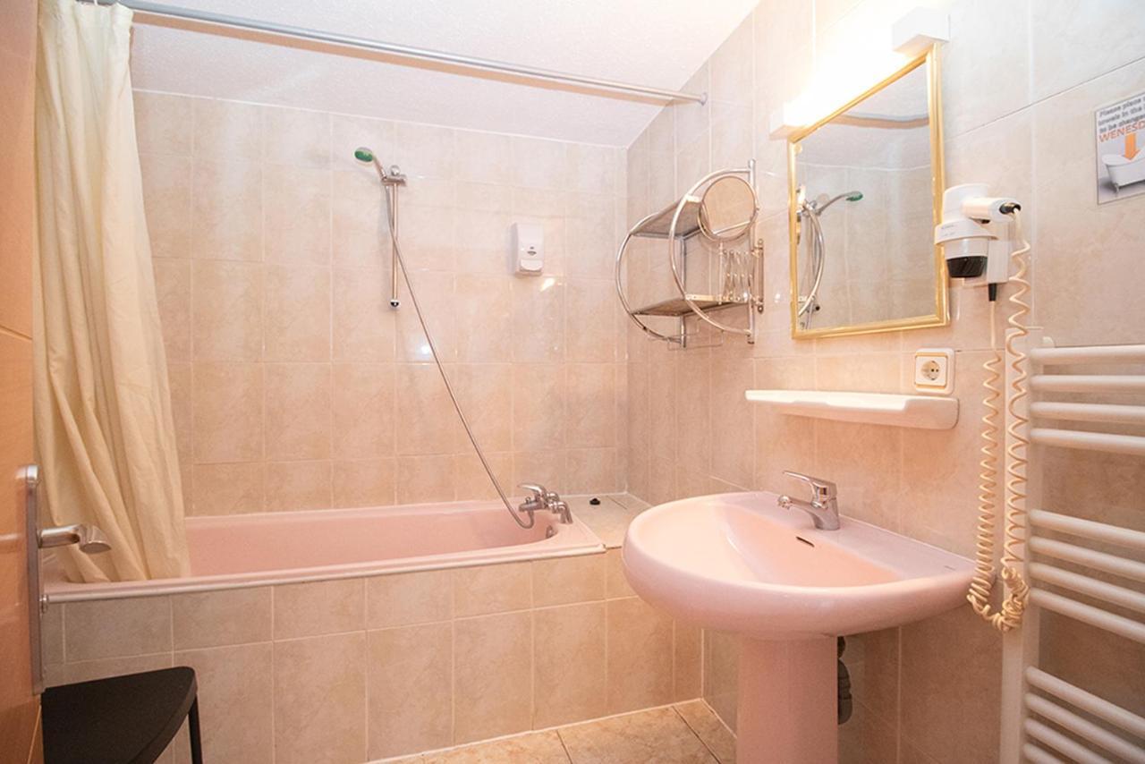 Apartaments Turistics Natural Suites Manzano 3000 Pas De La Casa Εξωτερικό φωτογραφία